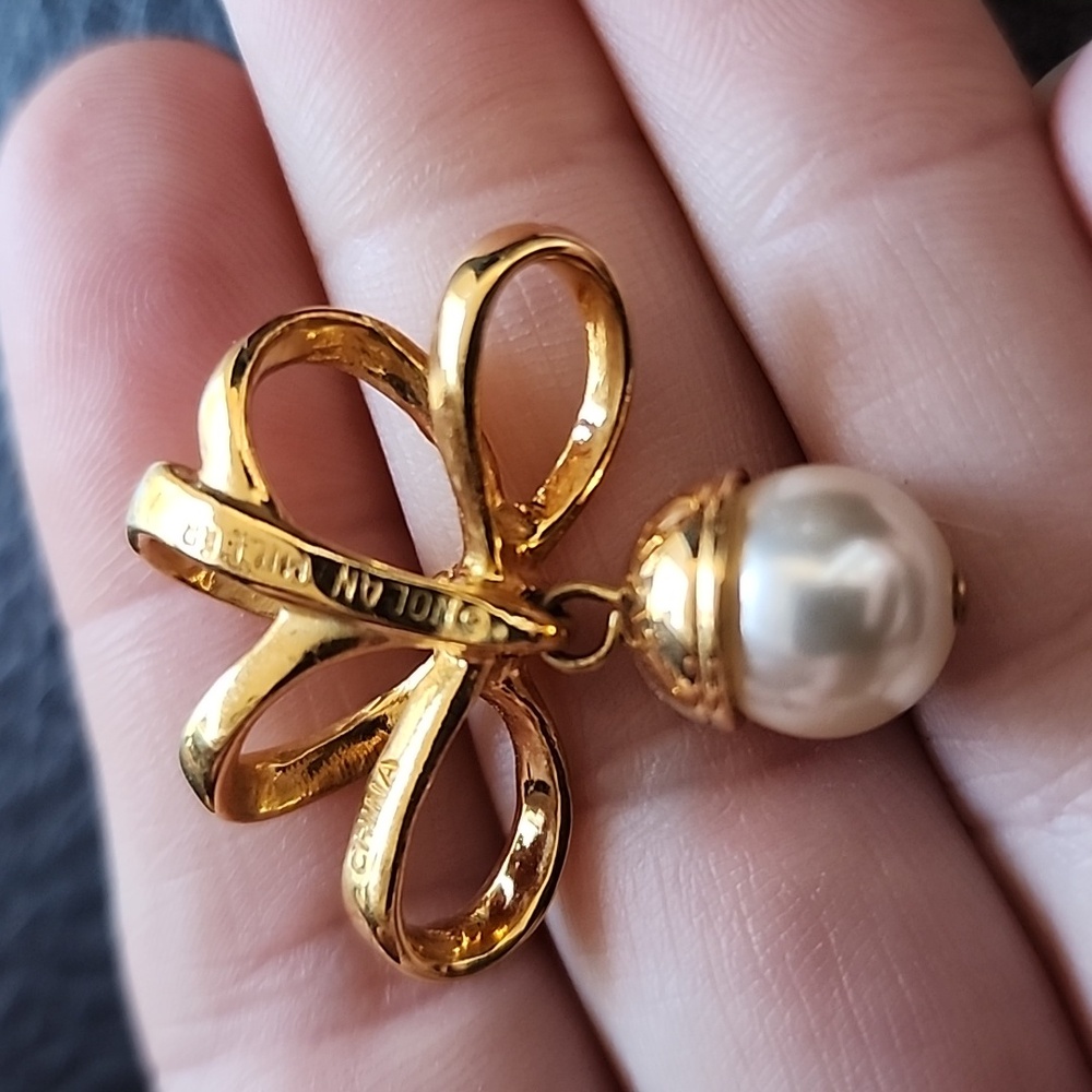 Nolan Miller Gold Bow Pearl Pendant - Picture 6 of 7